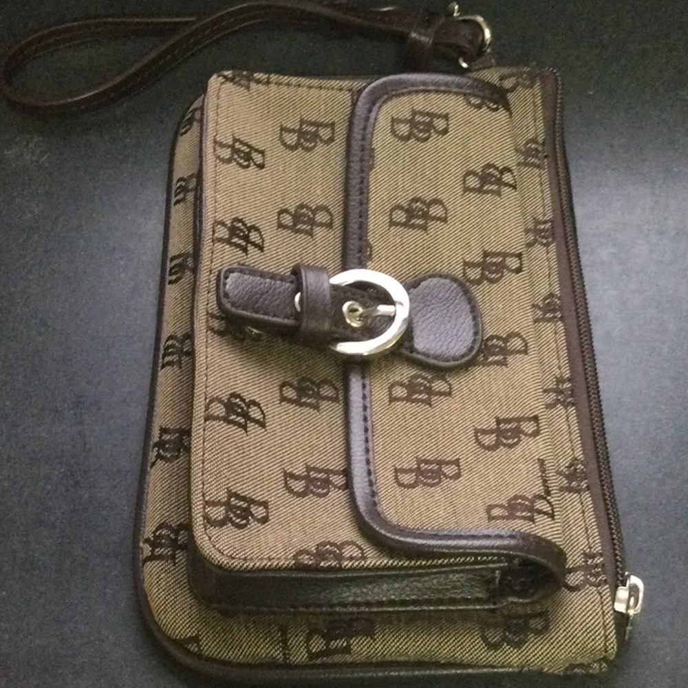 Wristlet